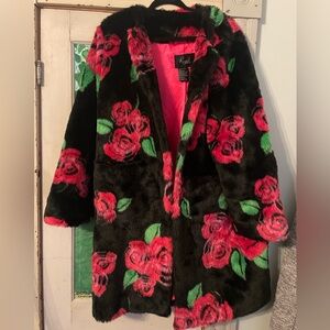 Women's Regal Floral Faux Fur Coat - Black and Pink and red❤️